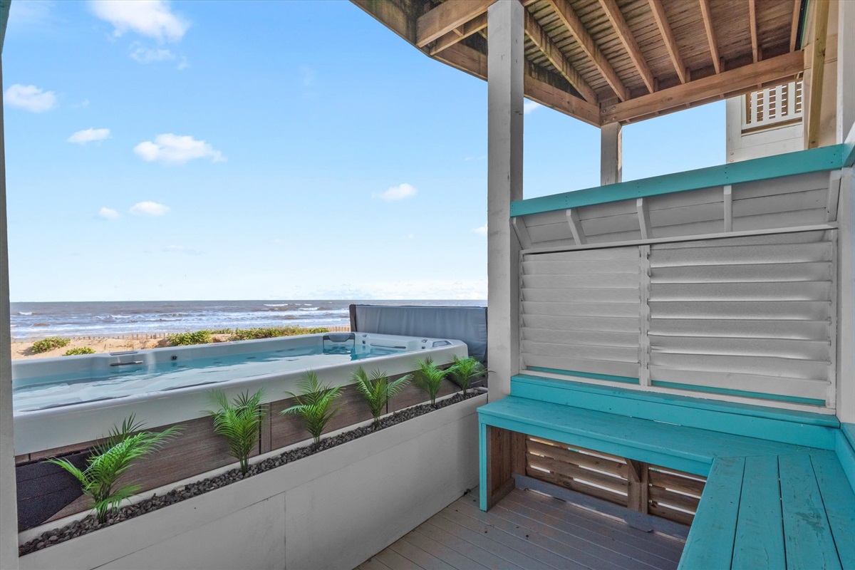 aefc8dc6875b442792576322d410cc45 Large | Beachhouse | Texas | TX | Vacation Homes | Galveston | Crystal Beach | Kokomo | Breezy Days | Beachfront Elegance | Sunrise Serenity | Southern Sands Property Management, LLC