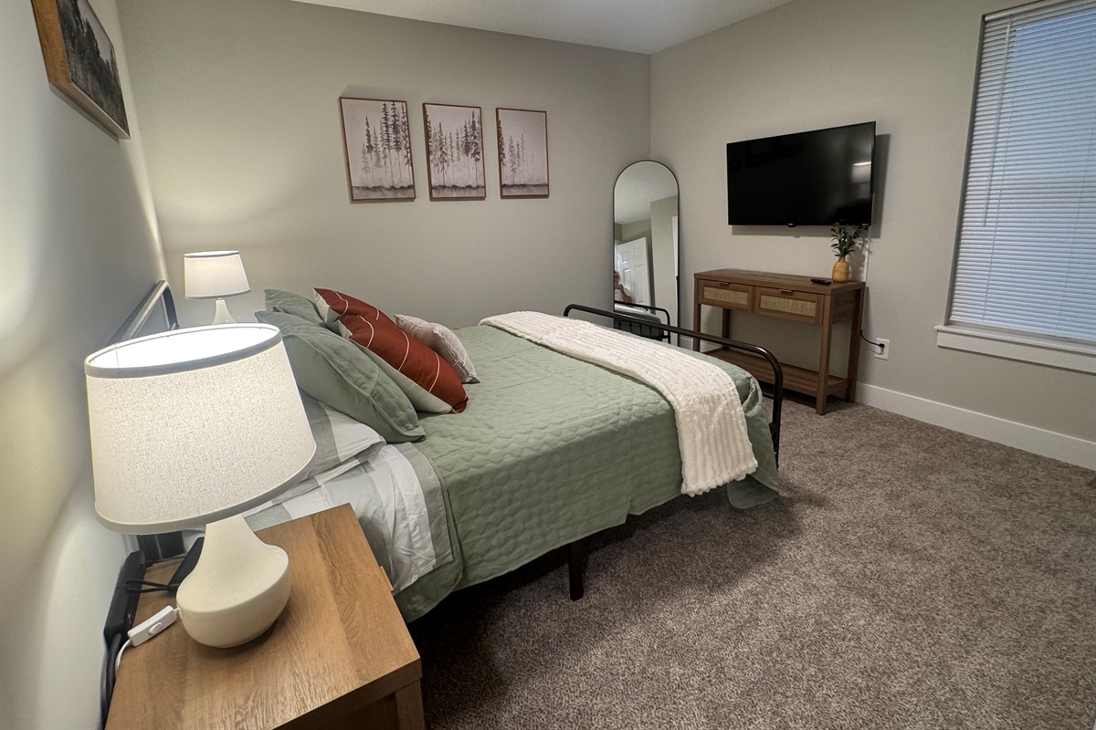 Queen Guest Bedroom