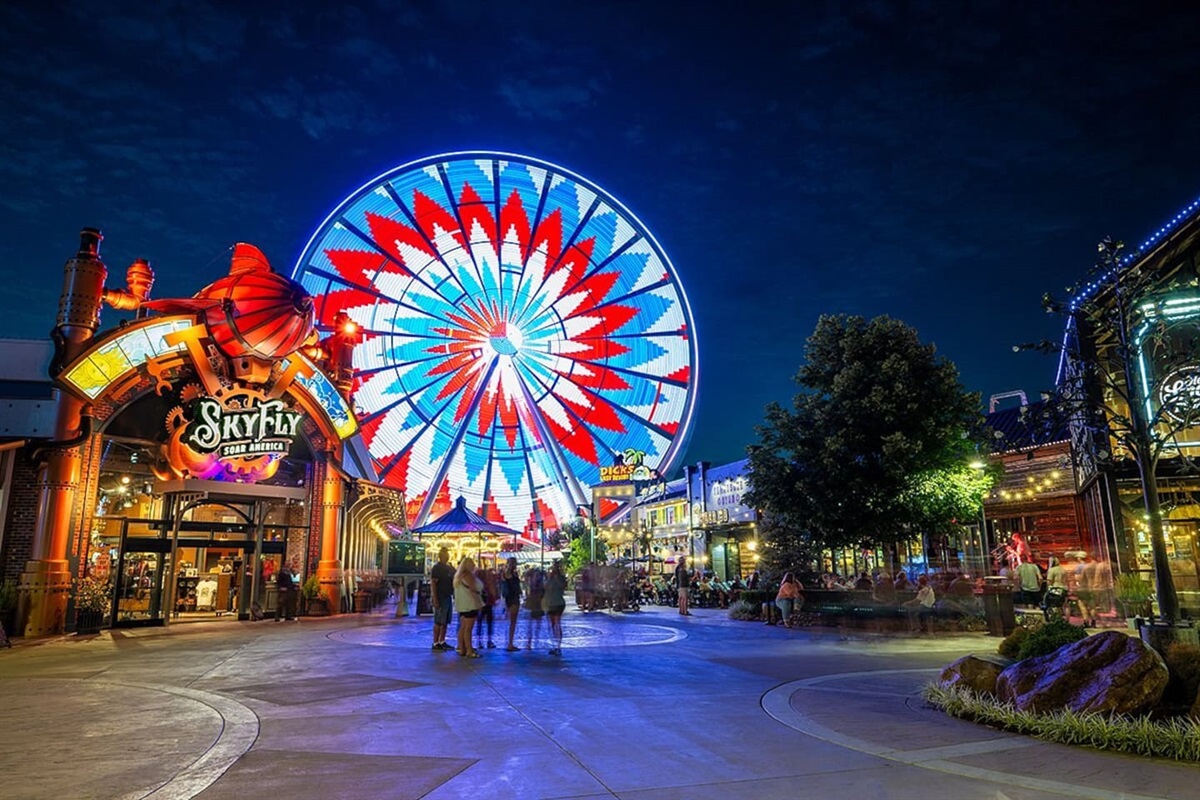 9 minutes from The Island in Pigeon Forge!
