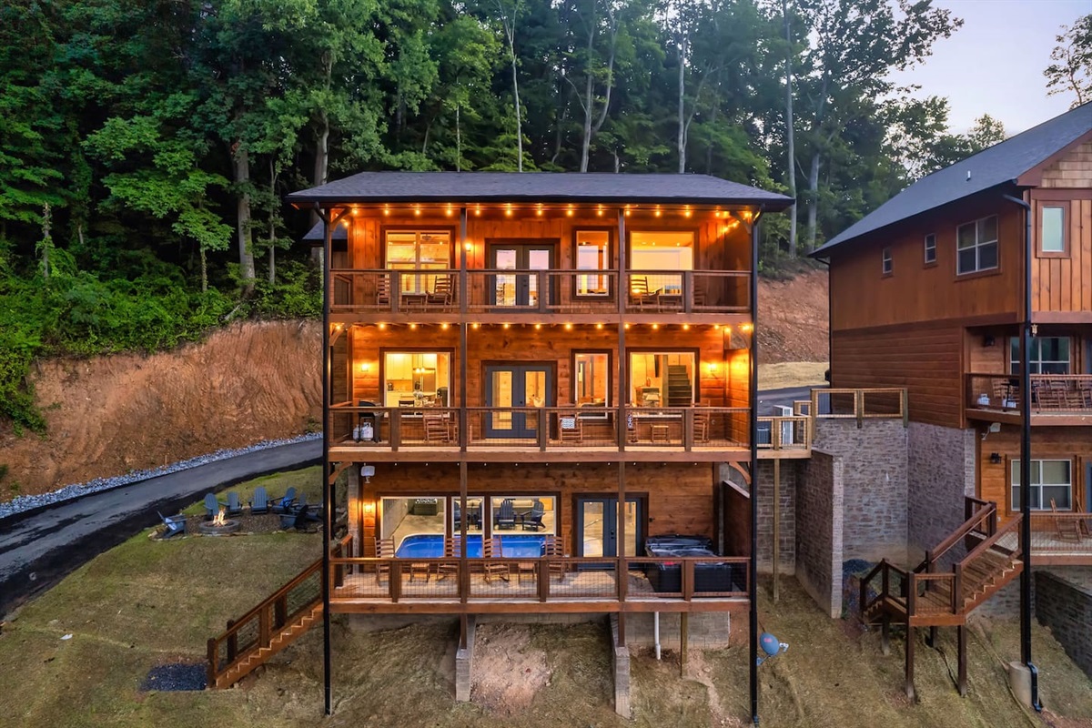 The sunsets are amazing on this deck!