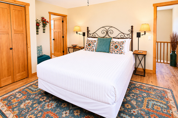 Upstairs Suite