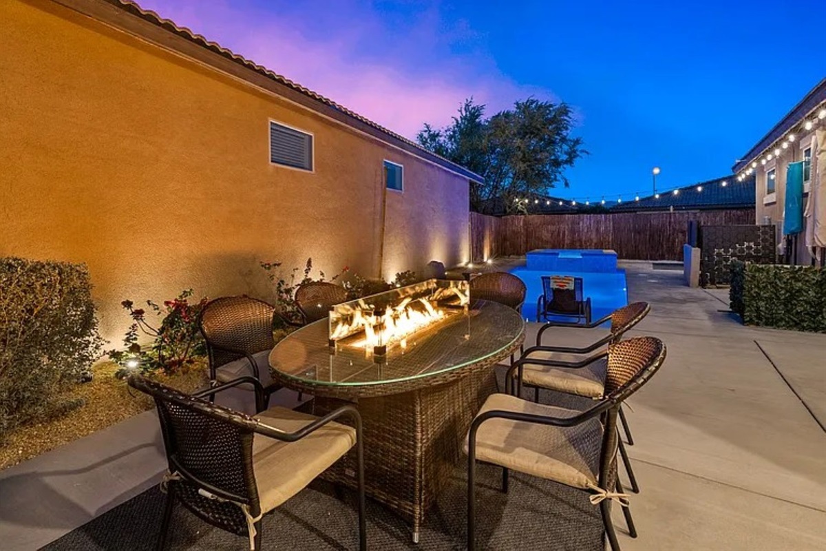 Enjoy dinner by the fire