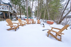 Winter scenario with 6 chairs