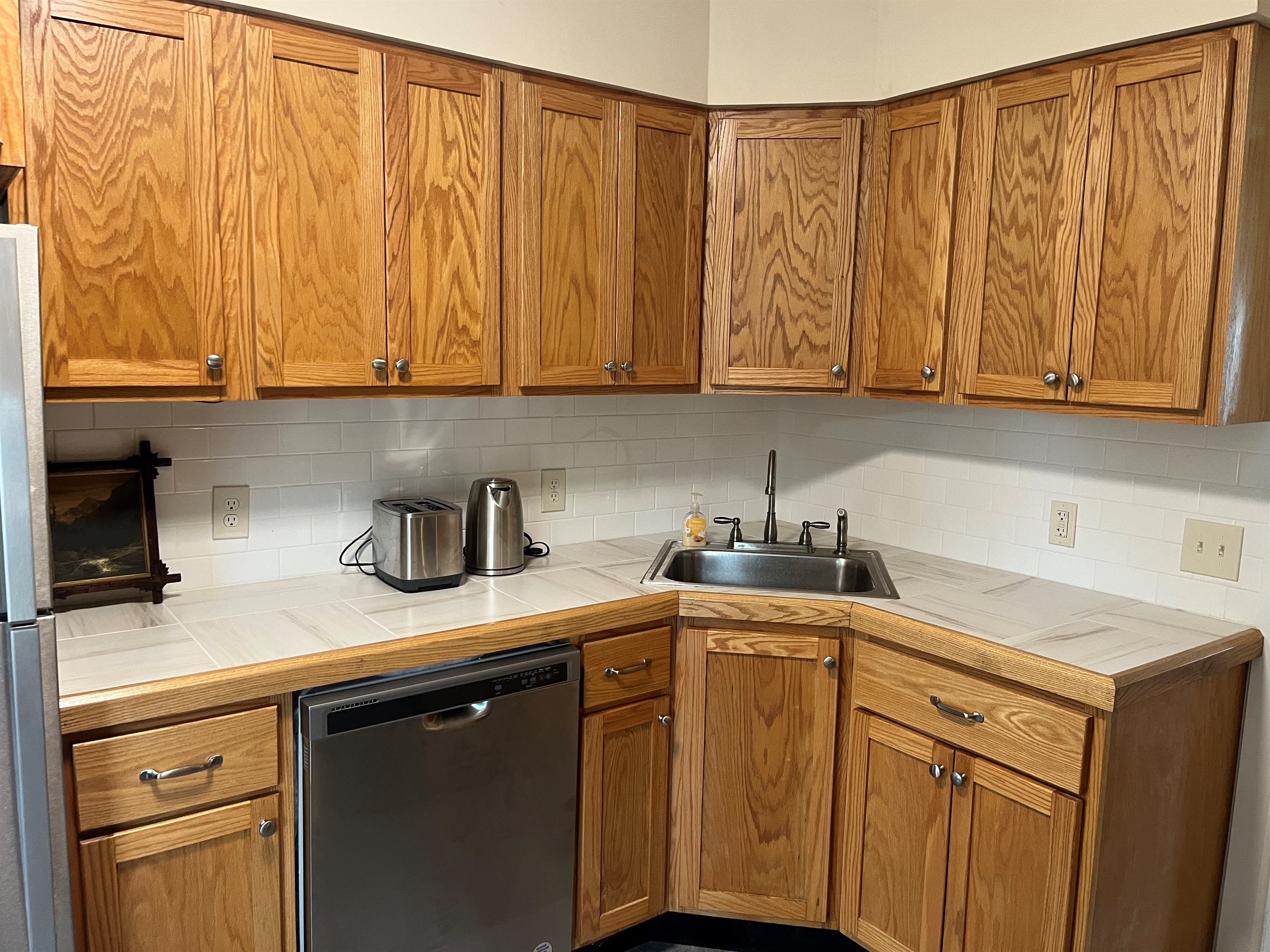 Eat-in Kitchen