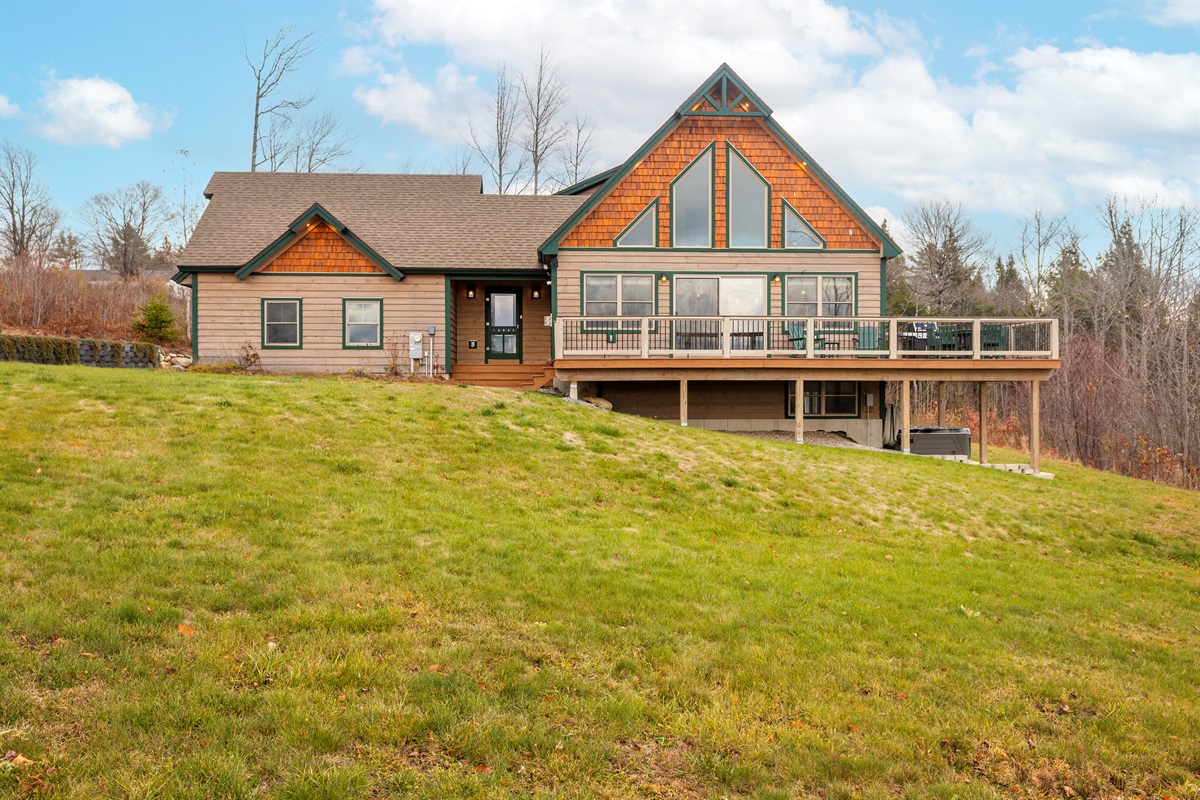 Welcome to Caribou Mountain Lodge — your modern mountain getaway in Bethel.