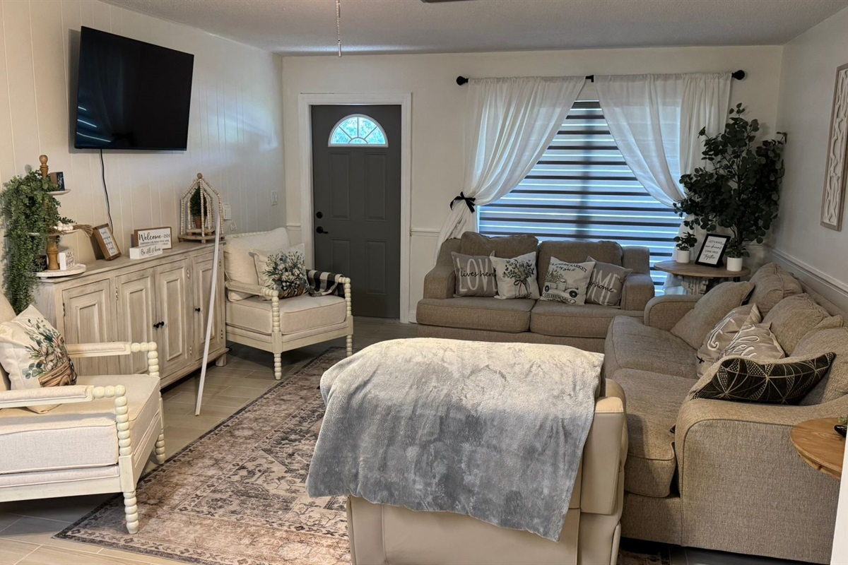 Peaceful living room