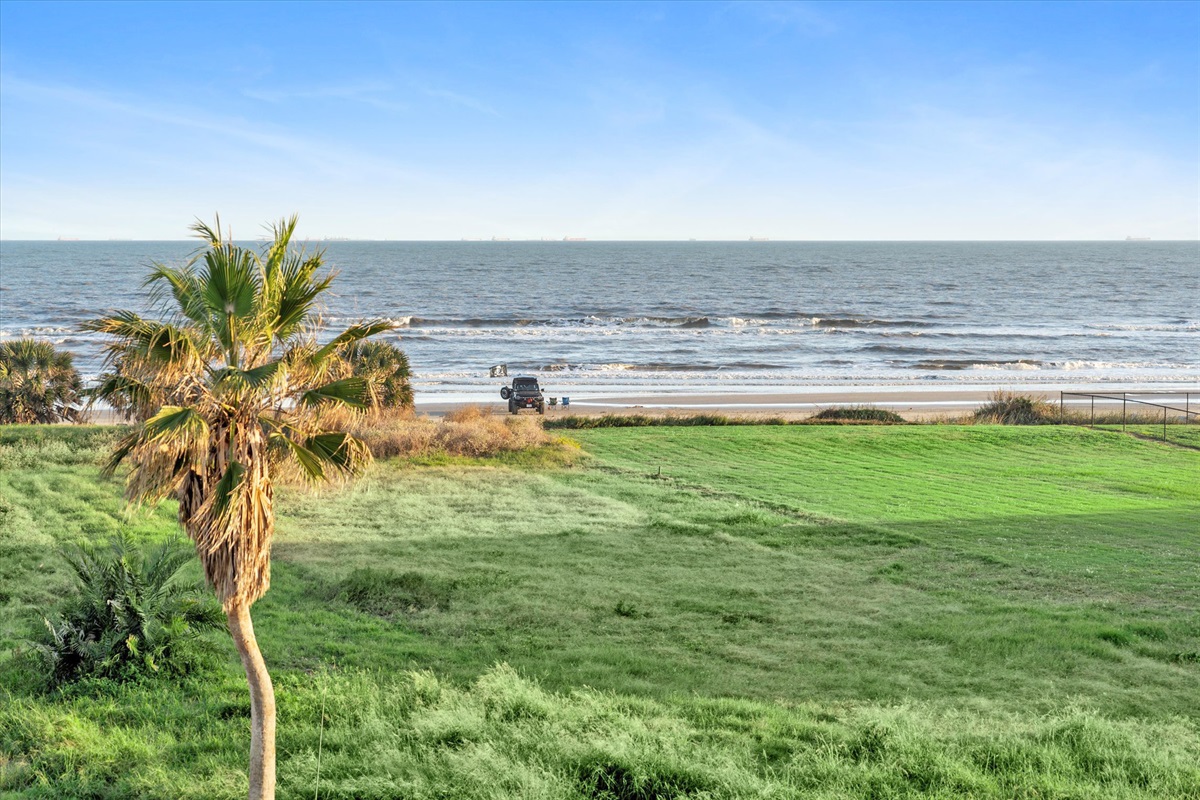 af664732d67a436f989a458a31723dd0 Large | Beachhouse | Texas | TX | Vacation Homes | Galveston | Crystal Beach | Kokomo | Breezy Days | Beachfront Elegance | Sunrise Serenity | Southern Sands Property Management, LLC