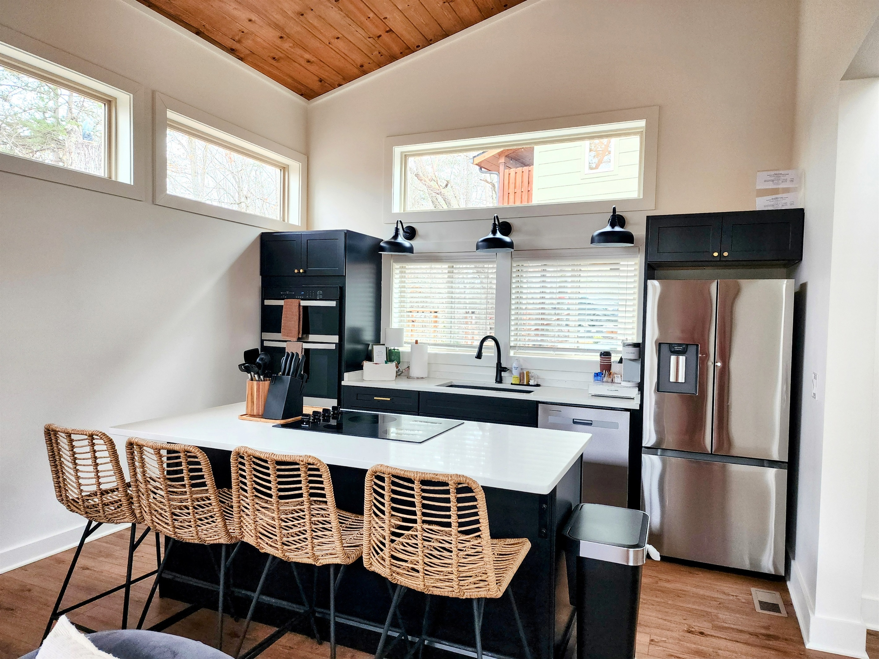 Island seating for quick meals before you head out for your daily adventures.