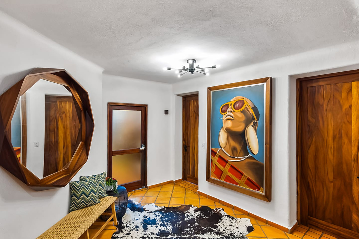 Suite 2 & 3 (Entrances)