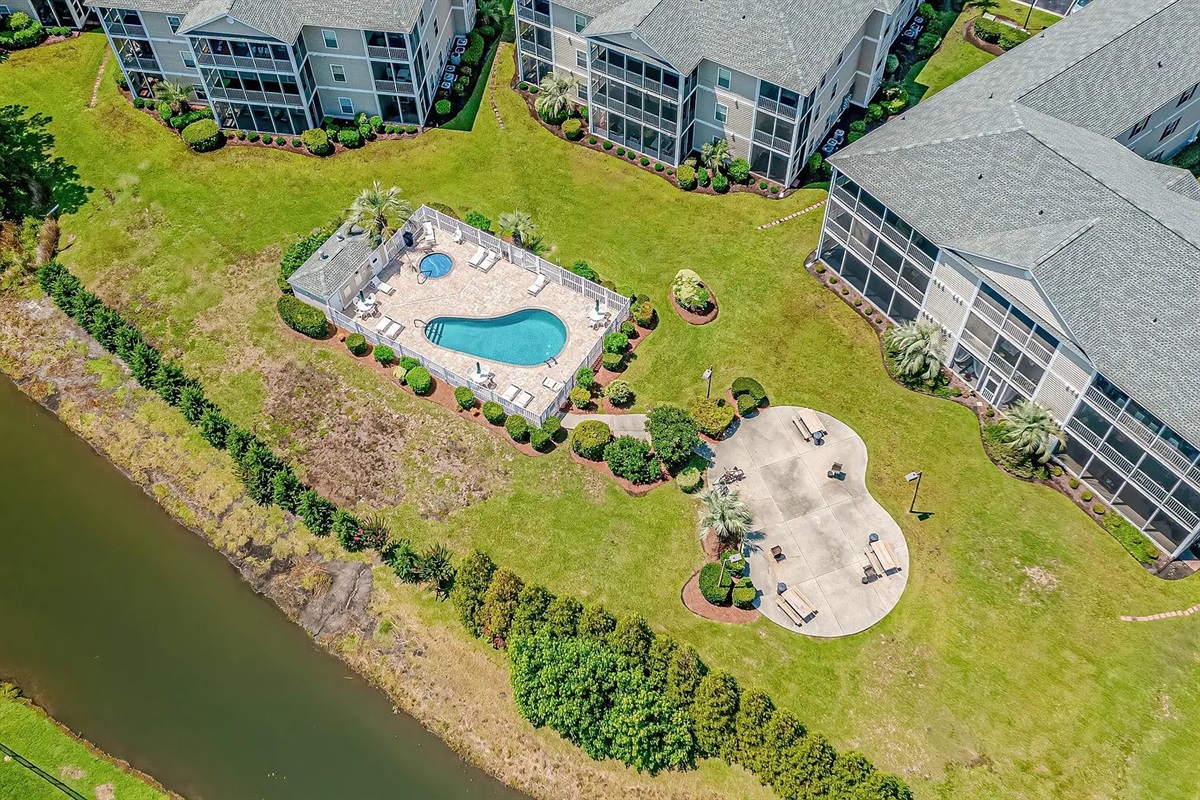 Community Pool and Grill Amenities