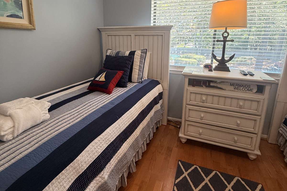 Second bedroom