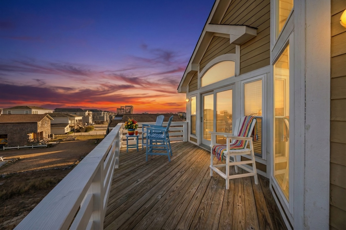 Morning Coffee: Upper deck seating