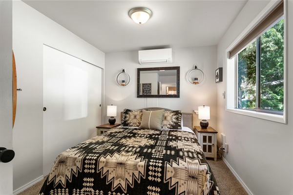 Master bedroom with king on the main level.