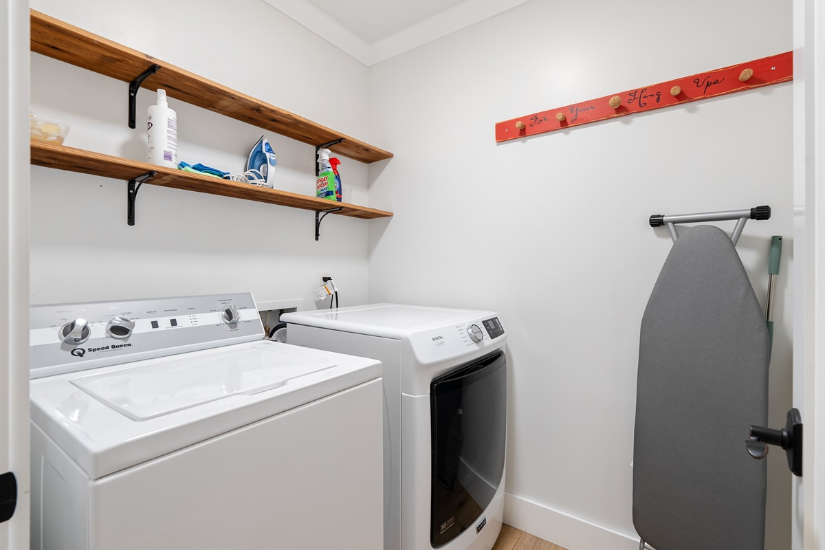 All the essentials for a smooth stay, from a quick wash to a crisp press.
