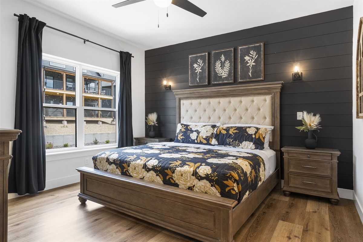 Main level King #2 bedroom with ensuite bathroom