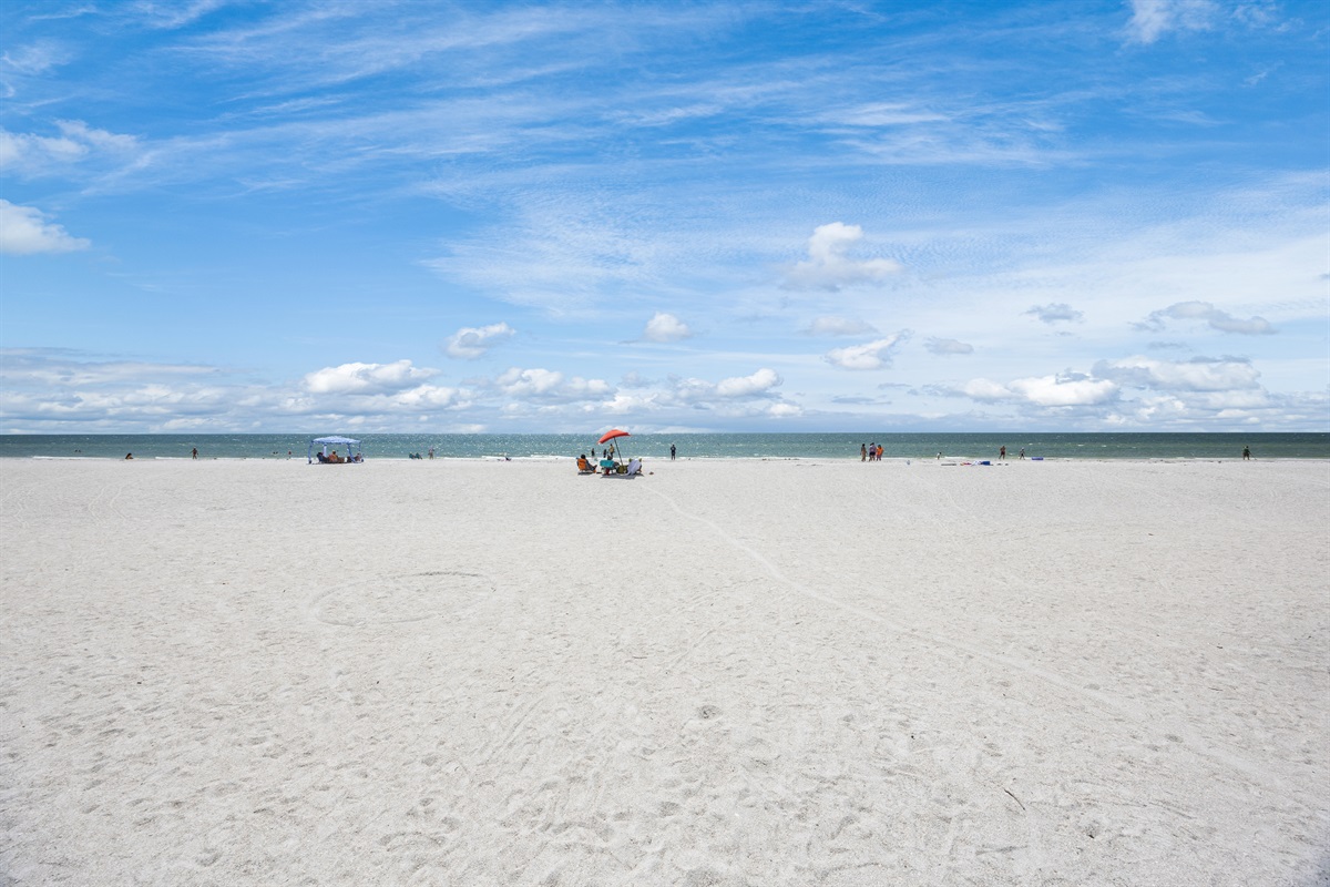 3 to 5 minute walk to Indian Rocks Beach!