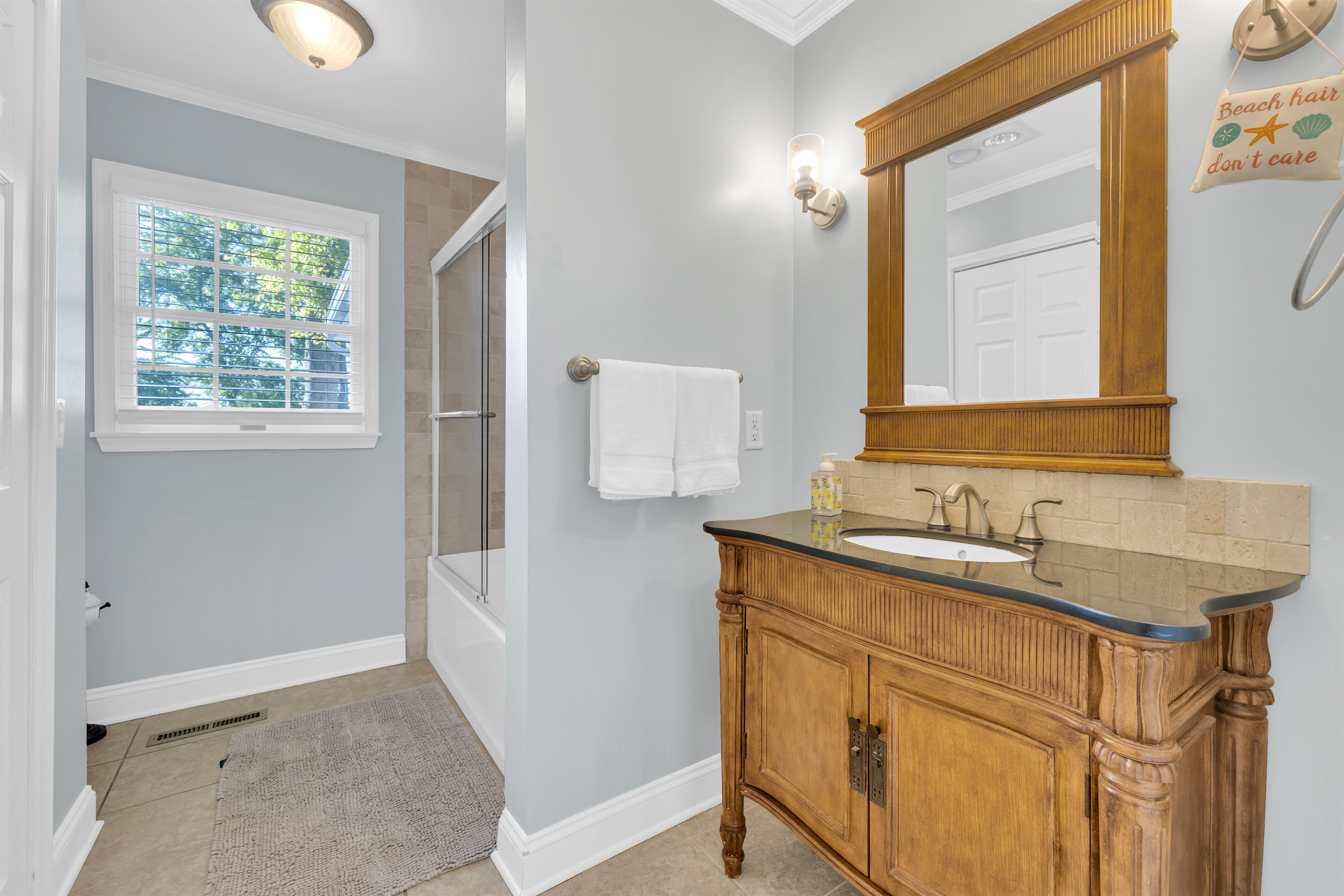 bathroom 3 w laundry