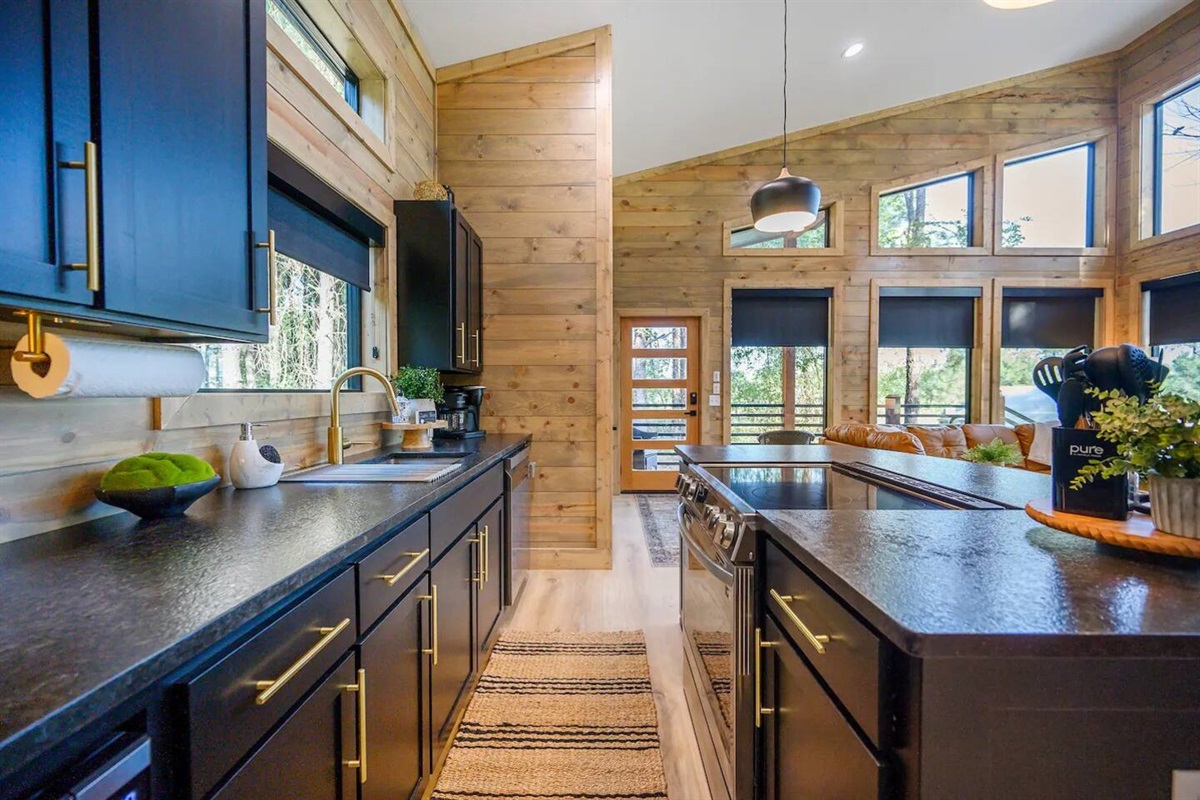 We enjoyed our stay. The cabin had all the listed amenities and was a beautiful place to stay for our relaxing getaway.