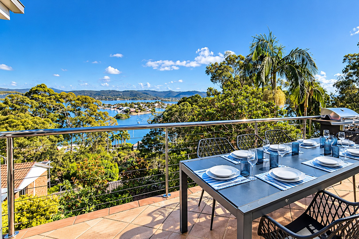 Carinya Coastal Escapes, Daleys Point, NSW – Bay Views & Bouddi