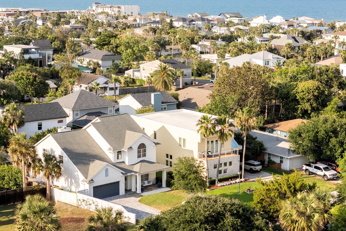 Enjoy your stay in this charming coastal neighborhood - just steps from the beach and close to everything Jacksonville Beach has to offer