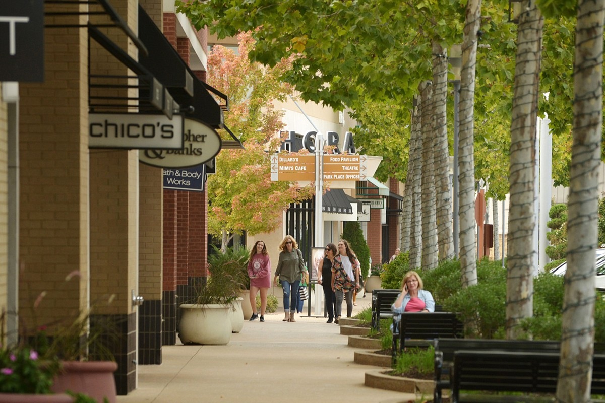 Treat yourselves to a little retail therapy at Pinnacle Promenade—Northwest Arkansas shopping, stylish boutiques, and an easy girls day out just minutes from your Rogers, AR getaway.