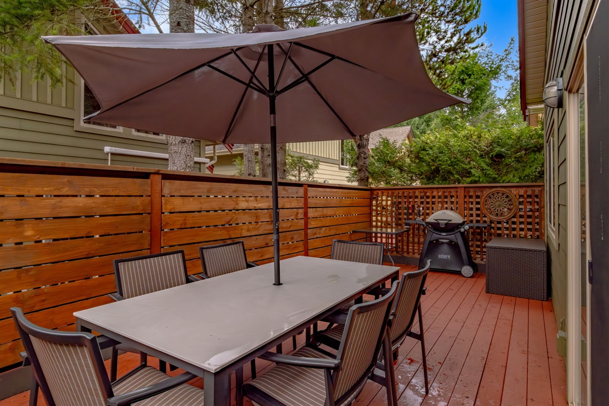 Private back deck with BBQ
