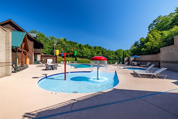 Zero entry kid’s pool with waterfall