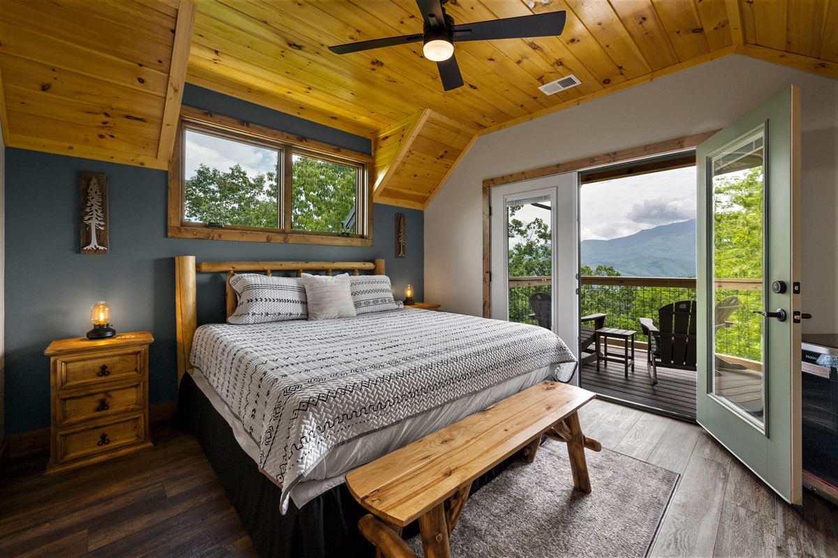 The "treehouse" bedroom suite