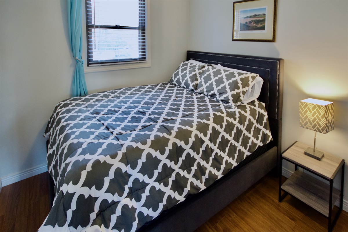 b00b16b0b3684eef8d9bb5f3d30a9c08 Large