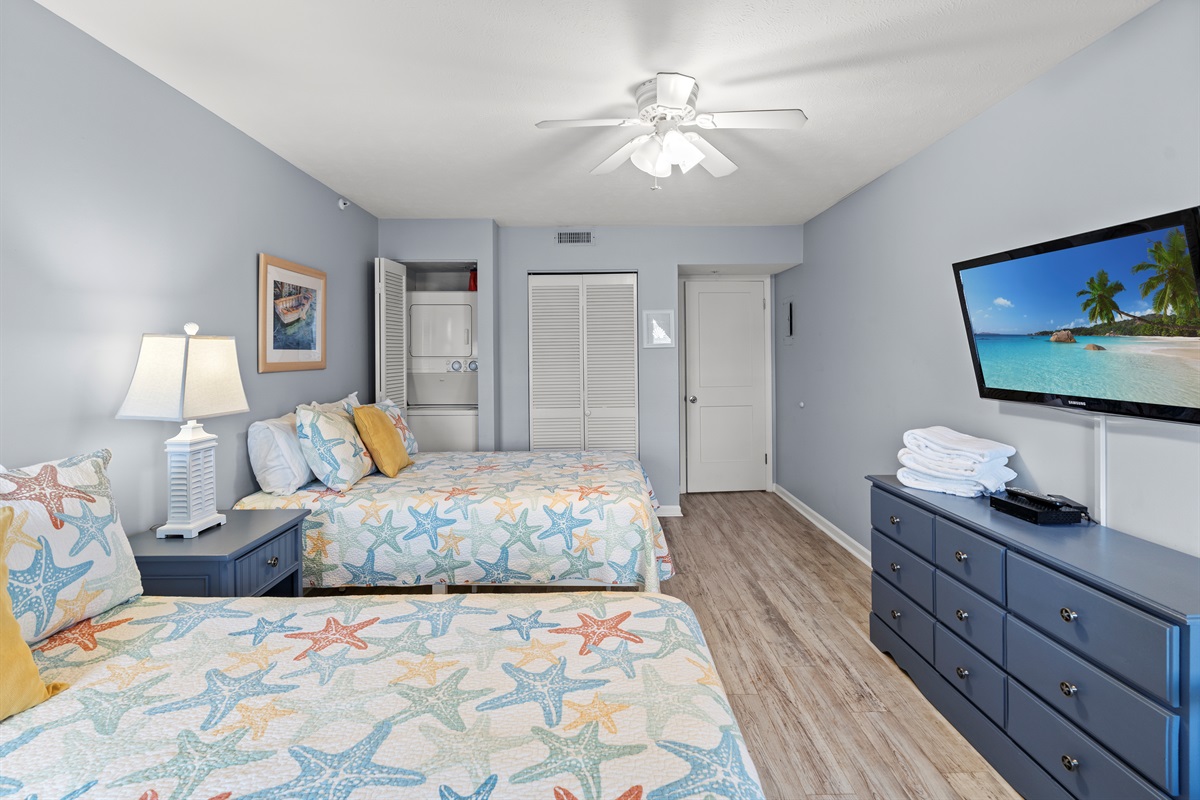 2nd Bedroom with 2 doubles