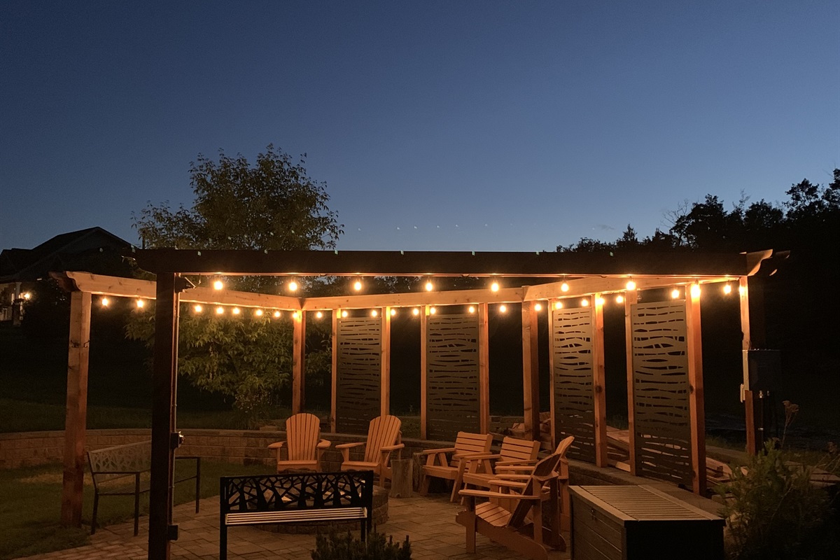 FIRE PIT WITH LIGHTING