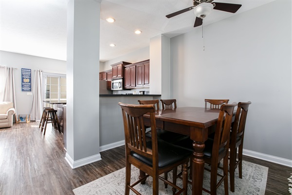 Golden Dome Getaway<>Townhome 1.5 mi To ND, photo 8