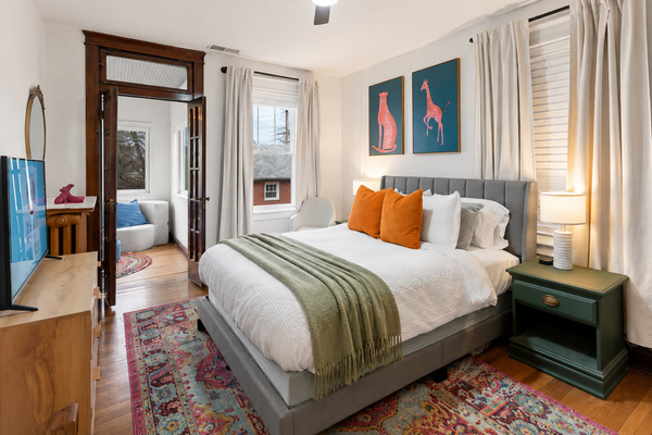 Give everyone room to rest, with the queen bedroom keeping the second group comfortable and private.