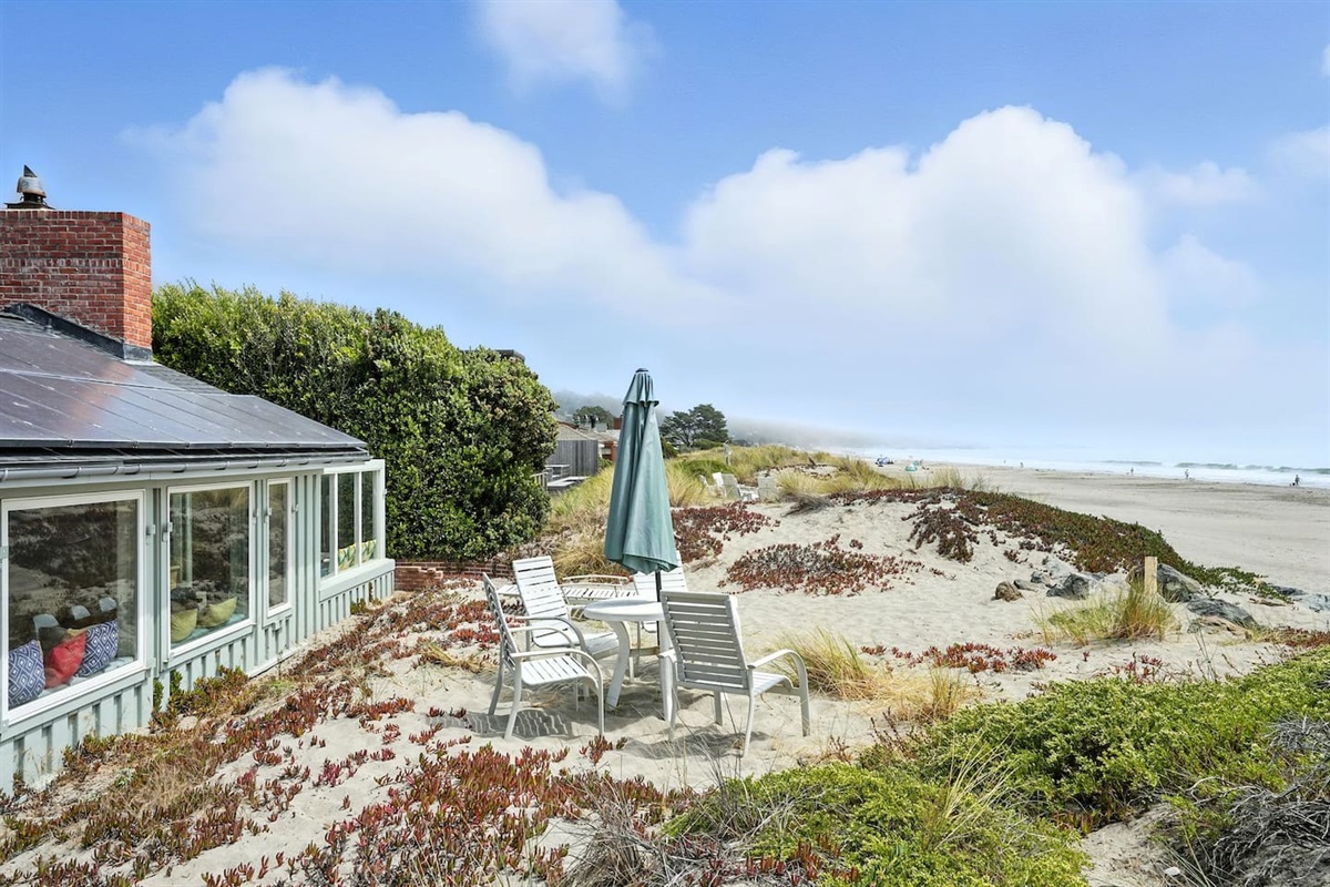 - Direct beach access with patio dining set steps from the sand and waves  
- Breathtaking ocean views and sea breeze create a perfect coastal escape  
- Ideal spot for morning coffee, sunny lunches, or sunset gatherings  