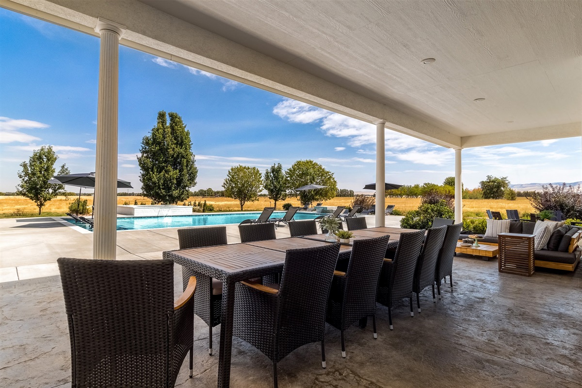 outdoor dining area