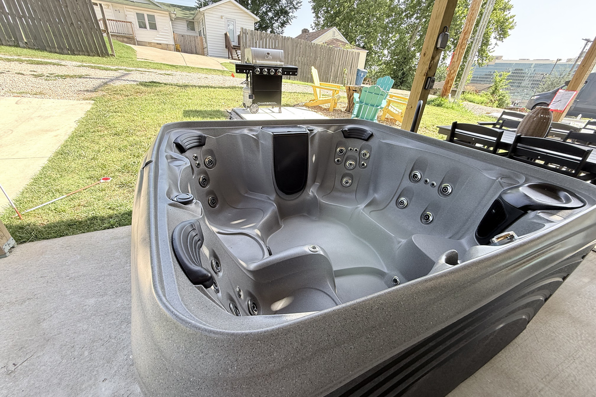 Hot tub will be operation after 9/1/26