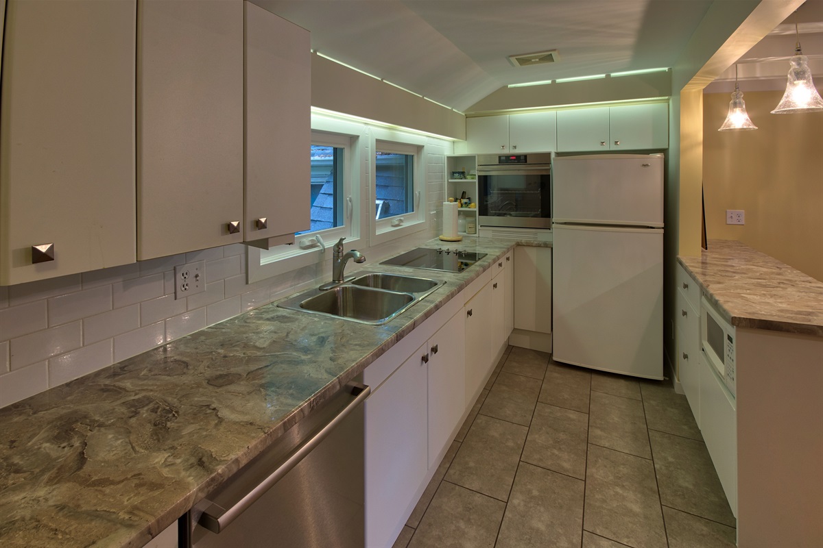 b048c935108d422cb406be02ec1203ae Large