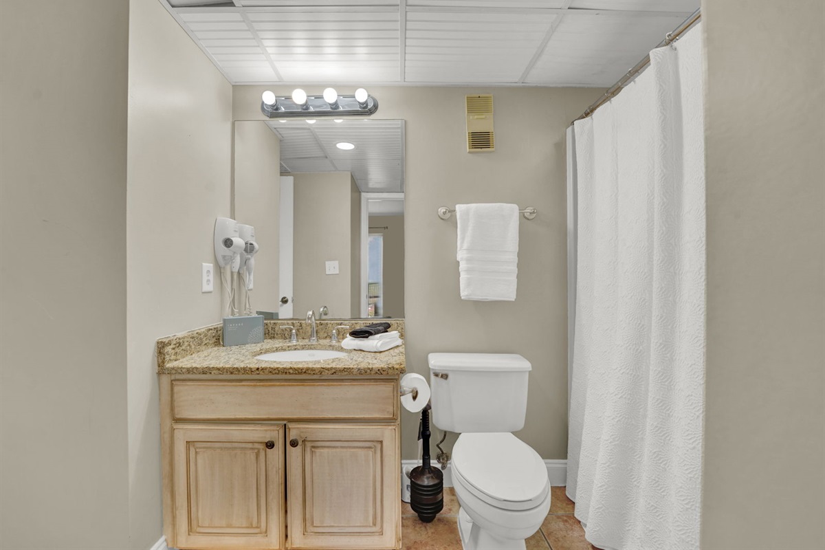 Second Bedroom En Suite