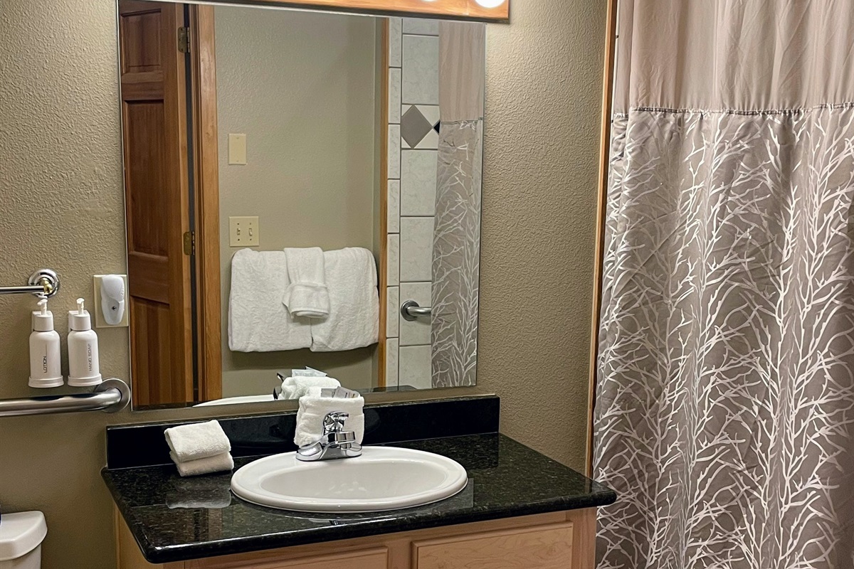 2nd bathroom