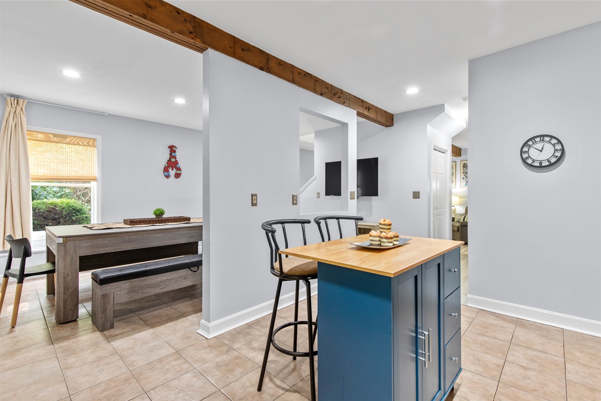 Breakfast bar