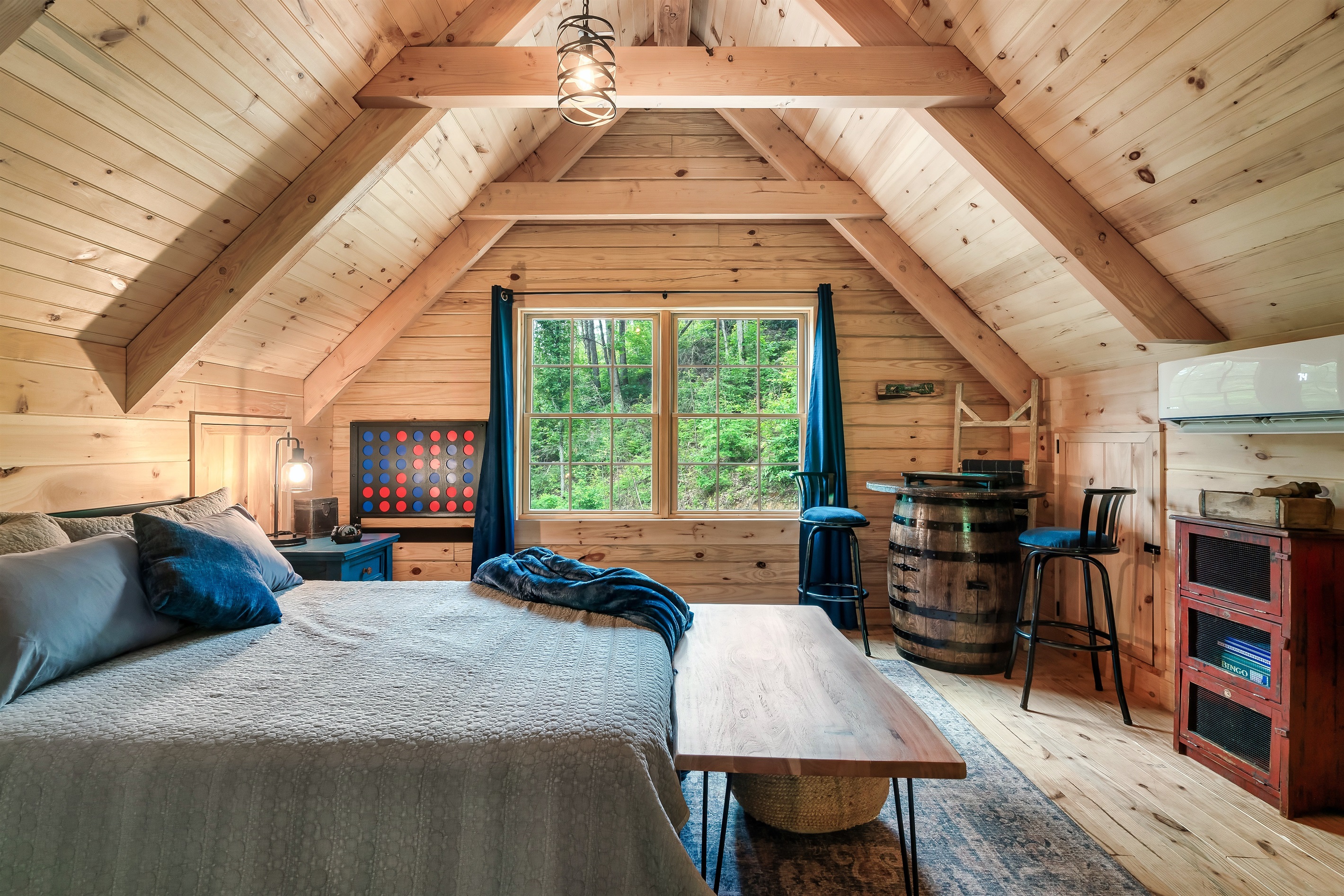Versatile space to relax and unwind