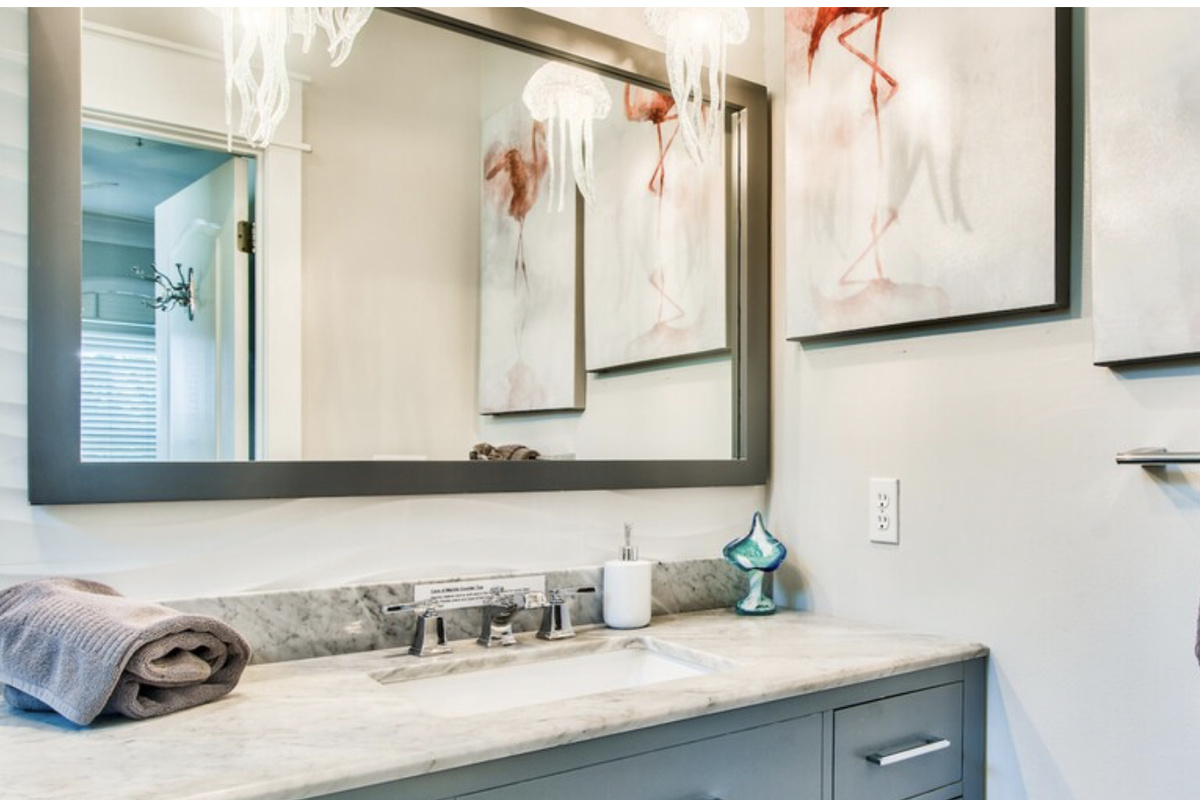 Ensuite Bathroom 1