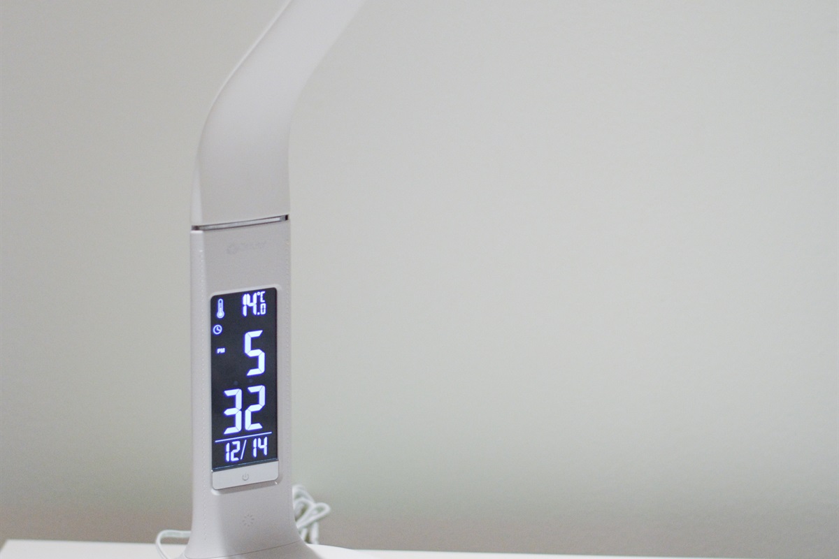 Motion activated reading lights