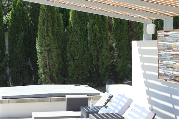 Relax poolside on these chaise lounges