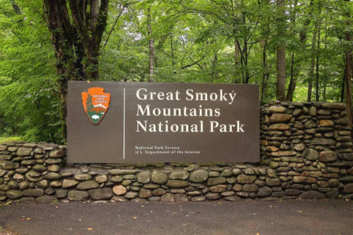 11 miles to the Great Smoky Mountains National Park
