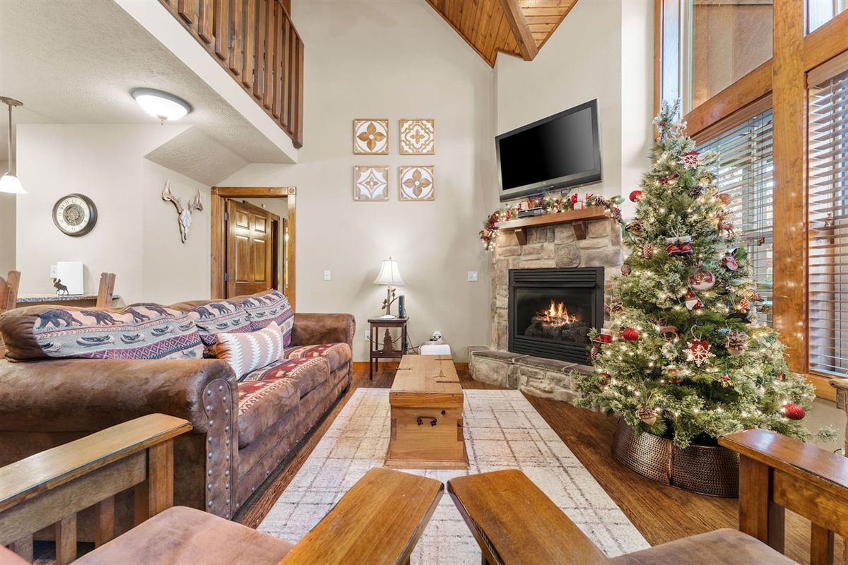 Christmas is magical in Branson, and your cabin gets festive too. Come home from the lights and shows to your own Christmas tree and cozy fireplace beginning November 1st.