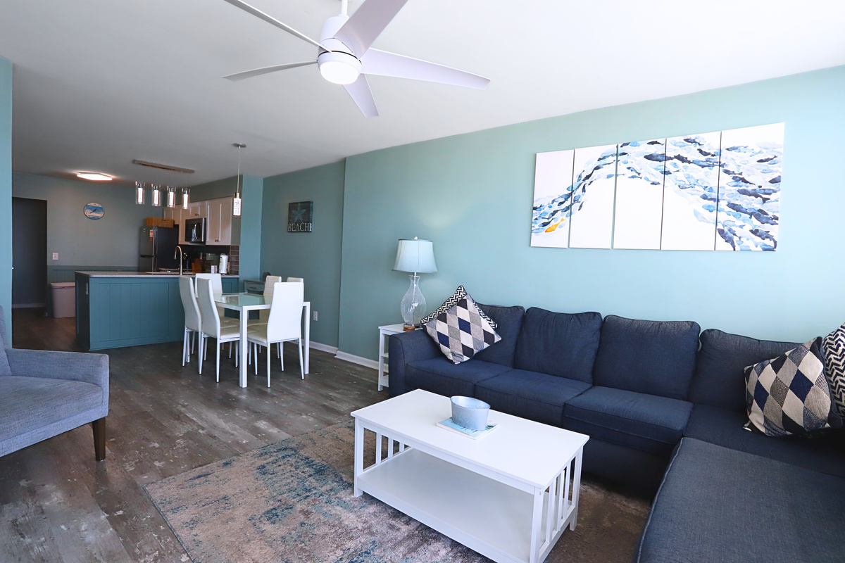 Lounge and dinning area