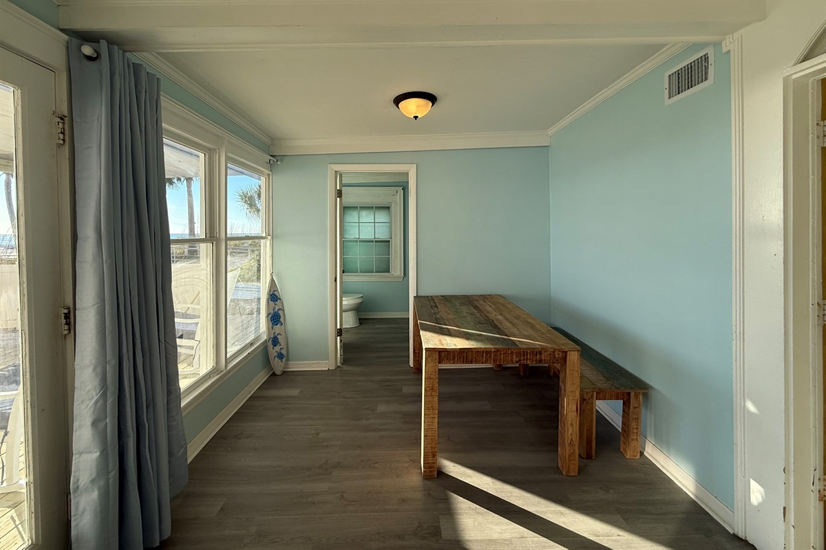 Secondary Dinette Area