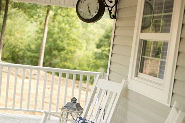 Wrap around porches.  Arkansas cabin rentals