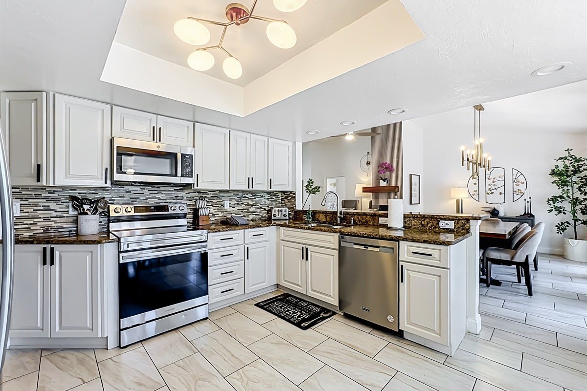 Cook whatever you may crave, in our fully equipped state-of-the-art kitchen.